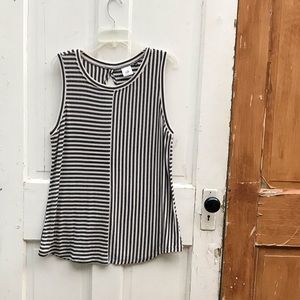 Cabi sleeveless top Size Large